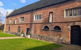 Five Star Luxury - Oxnead Hall Burgh And Tuttington